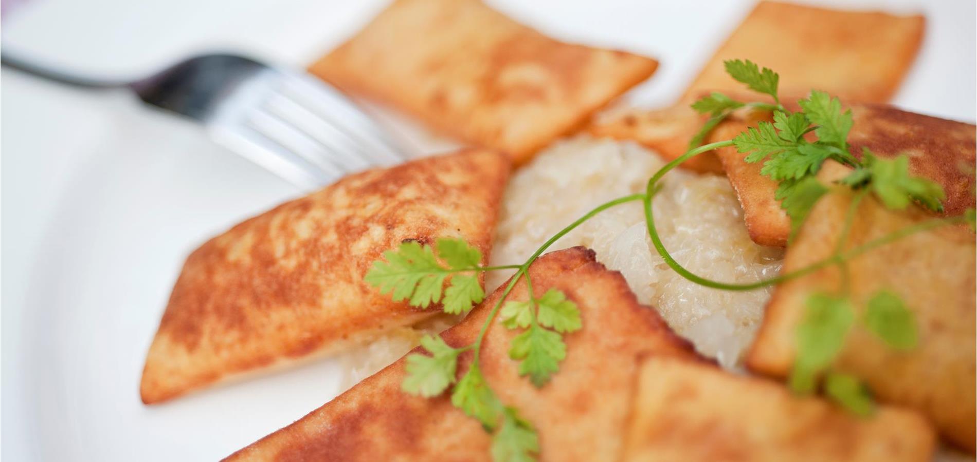 Kartoffelblattlen mit Sauerkraut