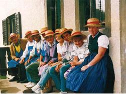 (Not) an old hat: the tradition of straw hats in Hafling and Vöran