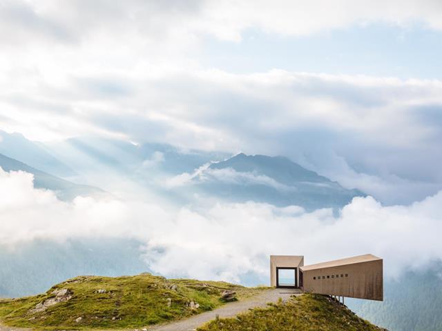 Timmelsjoch-Passmuseum-Fernrohr-Passeiertal-bp