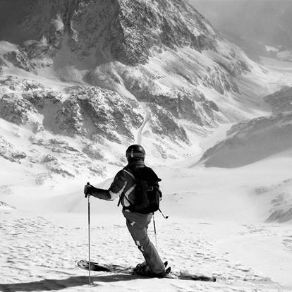 Freeride in the ski area of Schnalstal Valley
