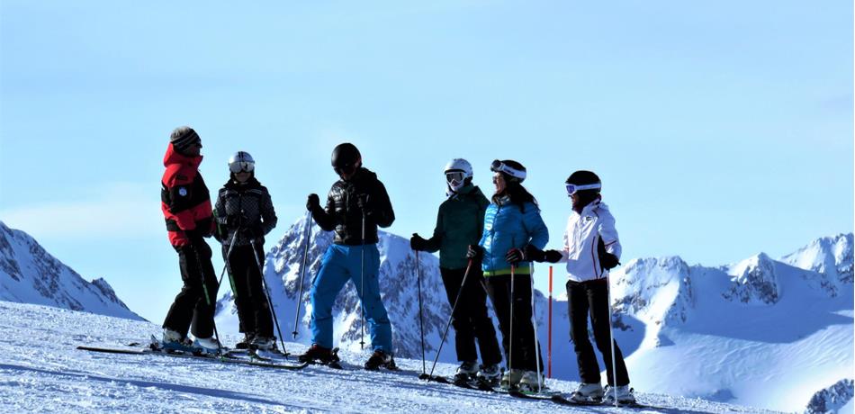 Group ski course for adults