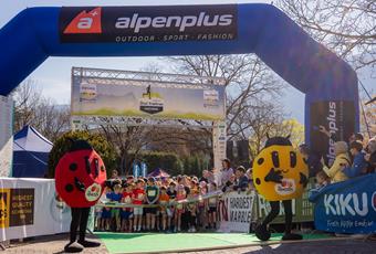VIP Apple Kids Run