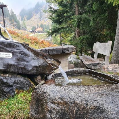 Partschinser Quellwasser zum Auffüllen