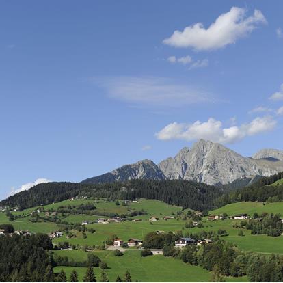 The village Hafling with the summit of mount Ifinger in the background