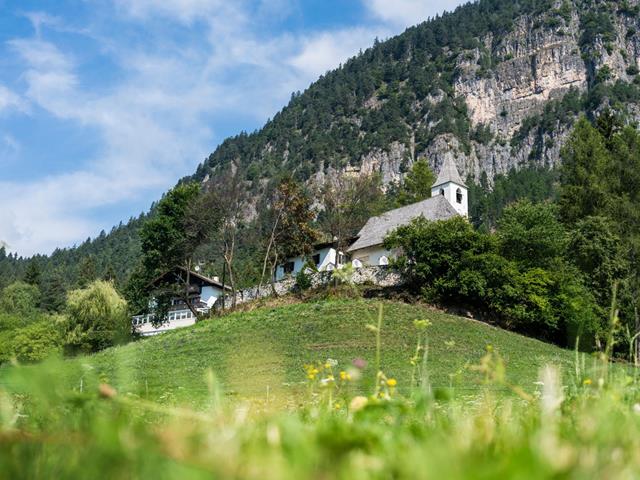 Sehenswürdigkeit_Kirche_Gfrill_Tisens-PRissian_RG