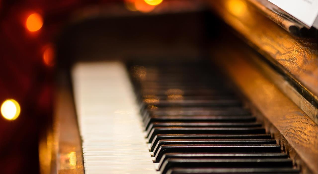 piano-konzert-kerzen