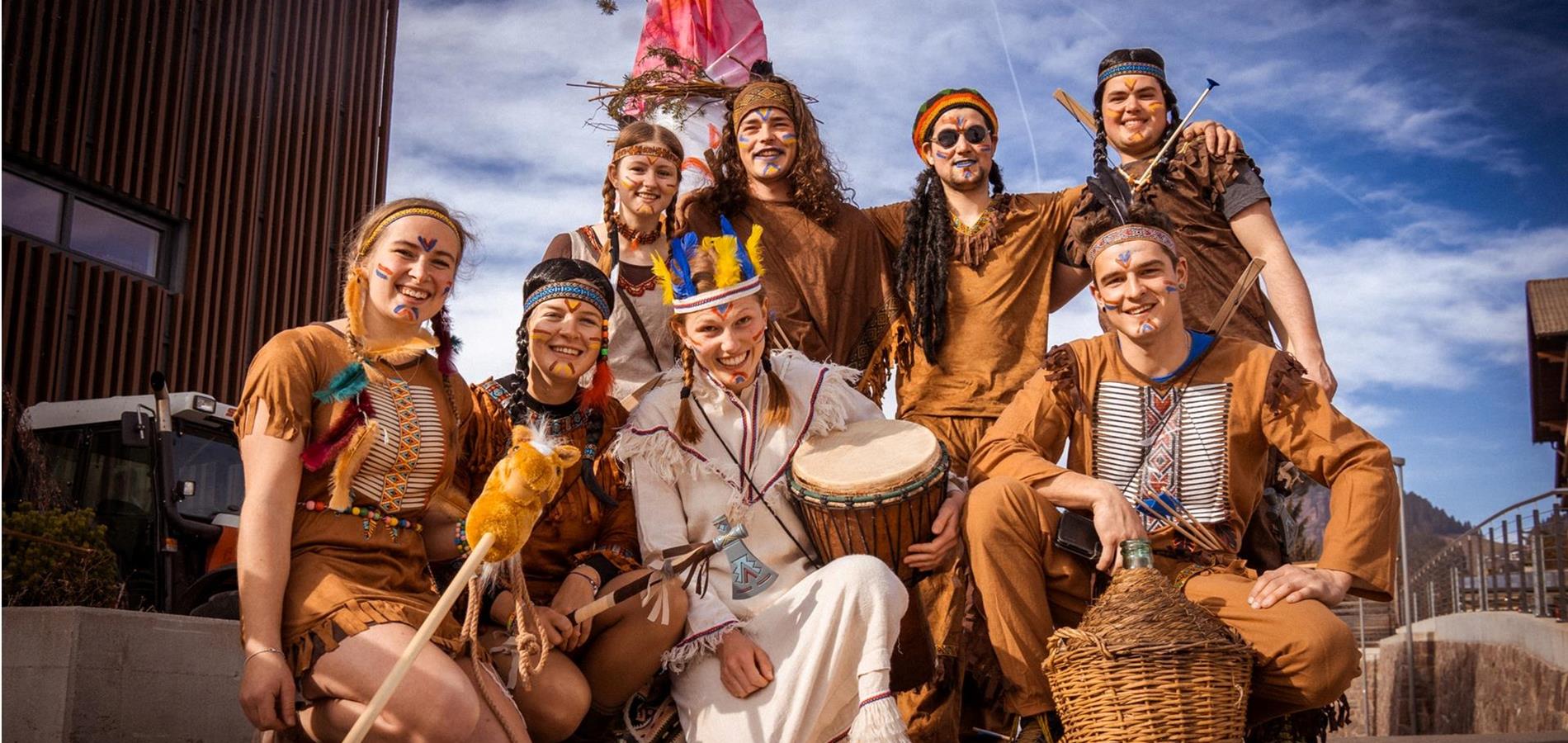 Brusa la Vecia: le usanze del carnevale in Alto Adige