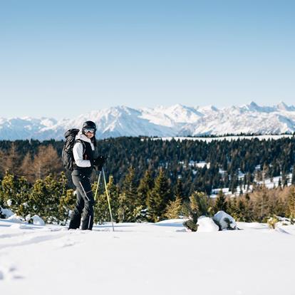 Active winter vacation with snowshoeing & winter hiking in Meran 2000, Hafling & Vöran