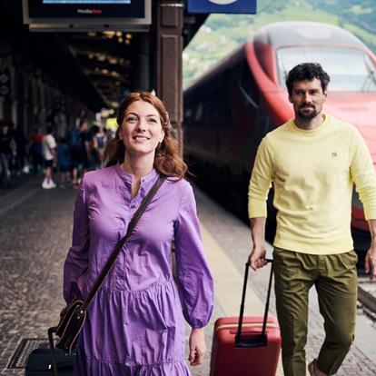Aankomst per trein naar Lana
