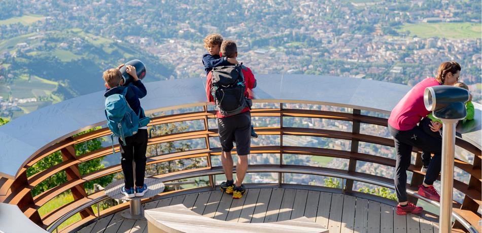 Aussichtskorb Hochmuth - Wo sich der Blick in bezaubernden Panoramen verliert
