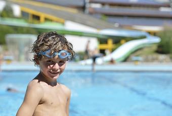 The Naturno adventure pool offers fun and relaxation for the whole family