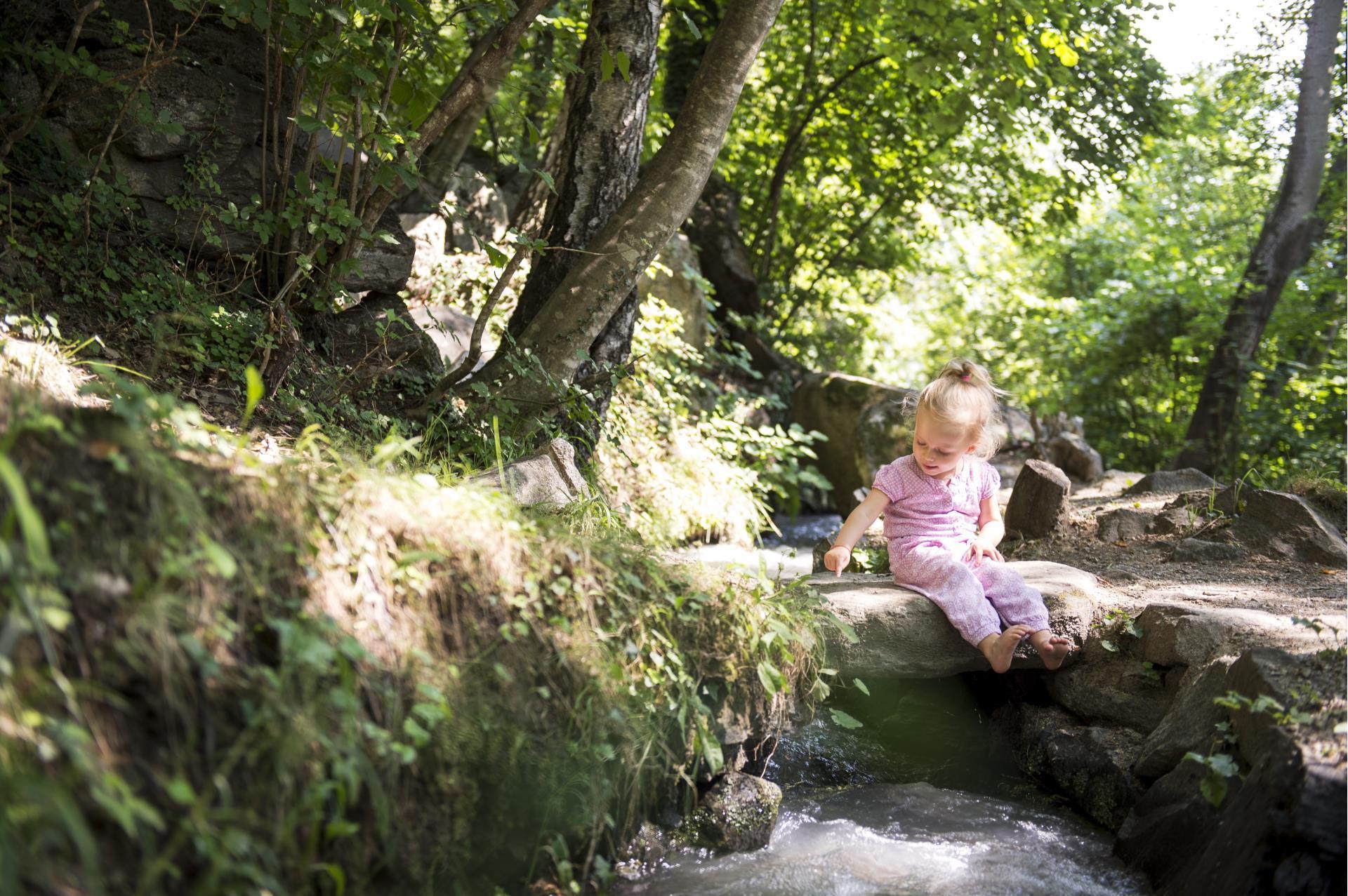 Familienurlaub-Waalwege-Kind-Meraner-Land-af