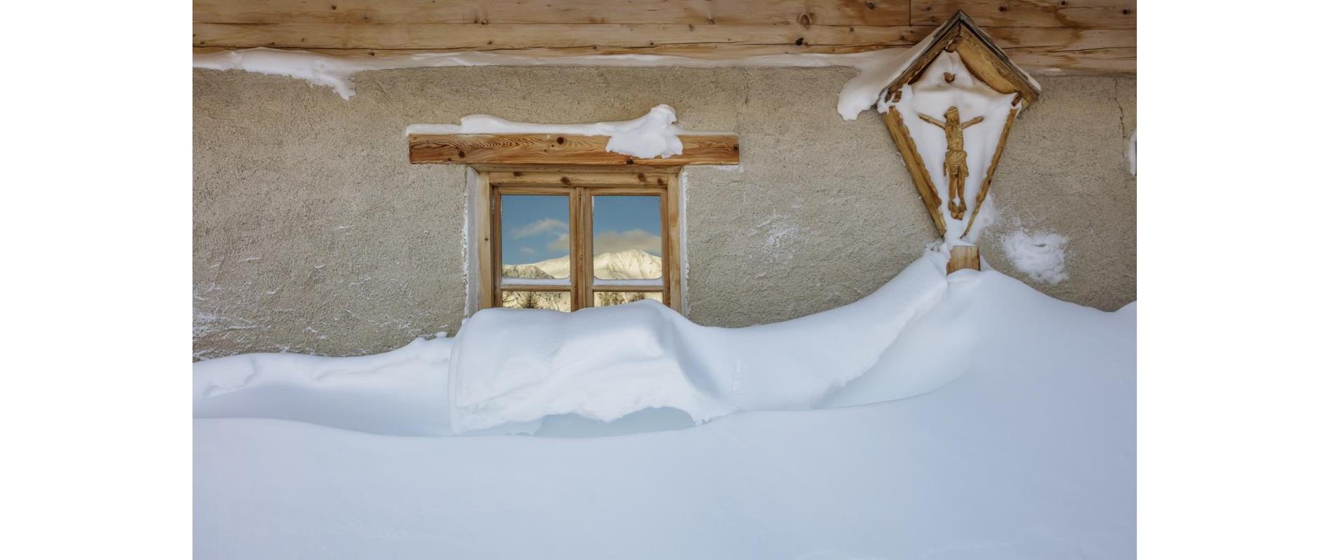 Alpine Huts & Dining