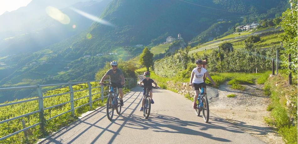 Bis die Waden  glühen …64 km langes Radwegenetz rund um Meran!