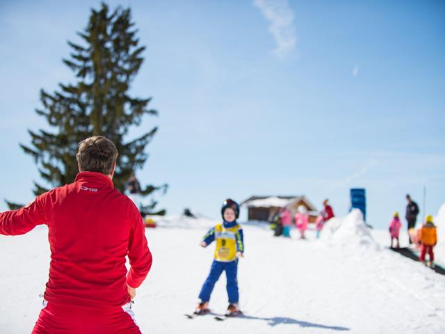 skischool- junior-ski-club -merano2000-ps