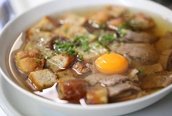 Val Venosta bread soup - Vinschger Brotsuppe