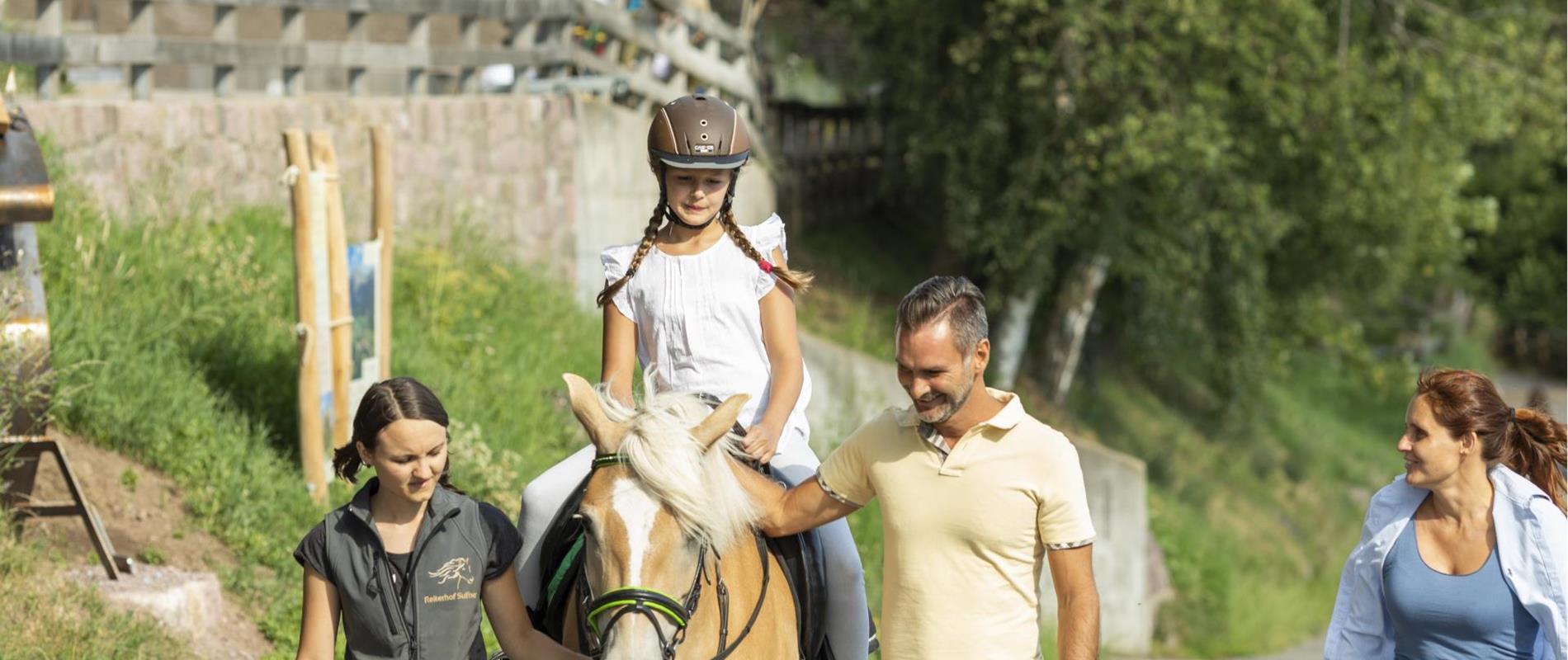 Horse-riding-first-steps-riding-Avelengo-Verano-Merano2000-ml