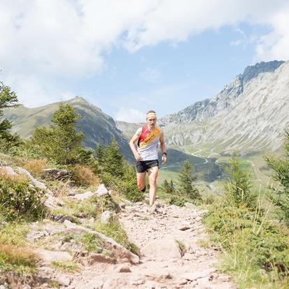 Long distance runner Andreas Reiterer trains at Hafling, Vöran and Meran 2000