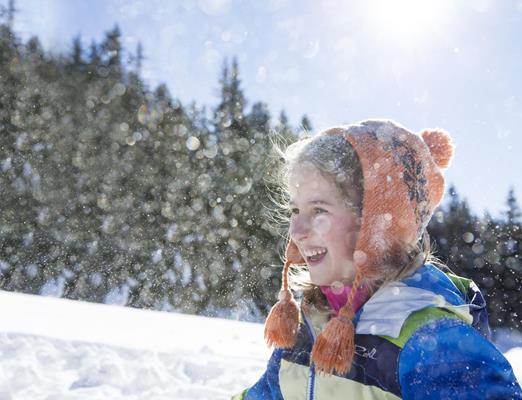 Winter-Vigiljoch-Kind-Lana-und-Umgebung-af