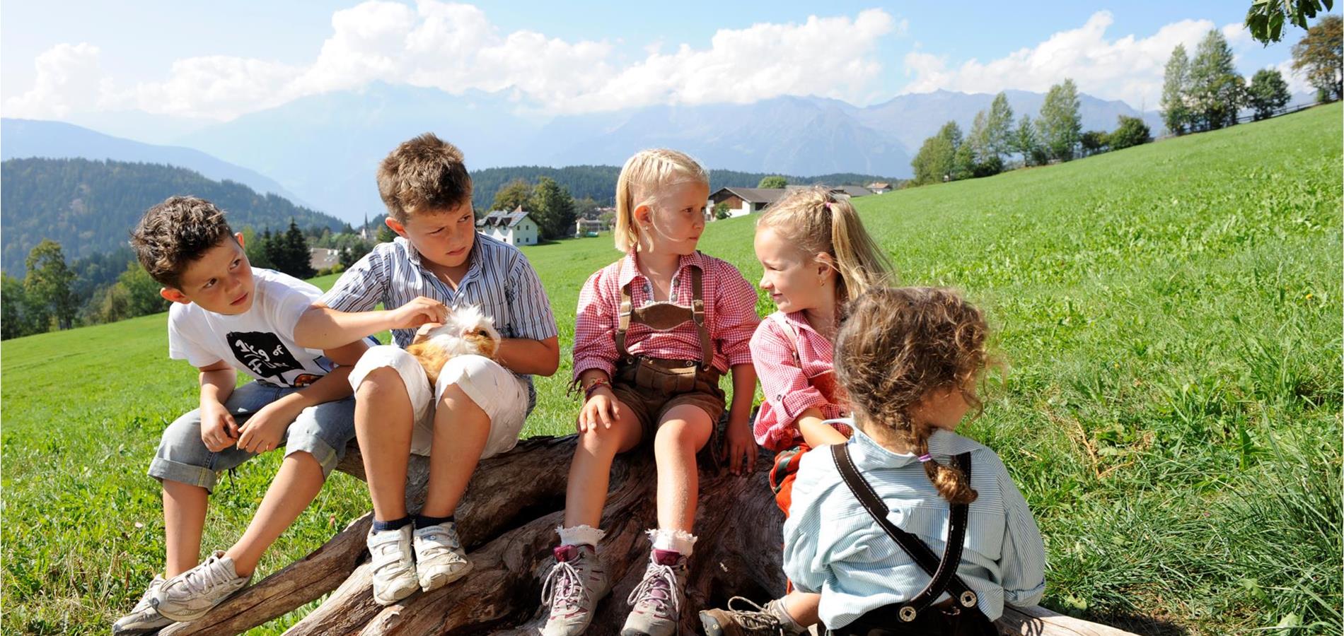 Scoprite la magia della vita di campagna: perché una vacanza in agriturismo a Avelengo e Verano è proprio quello che fa per voi