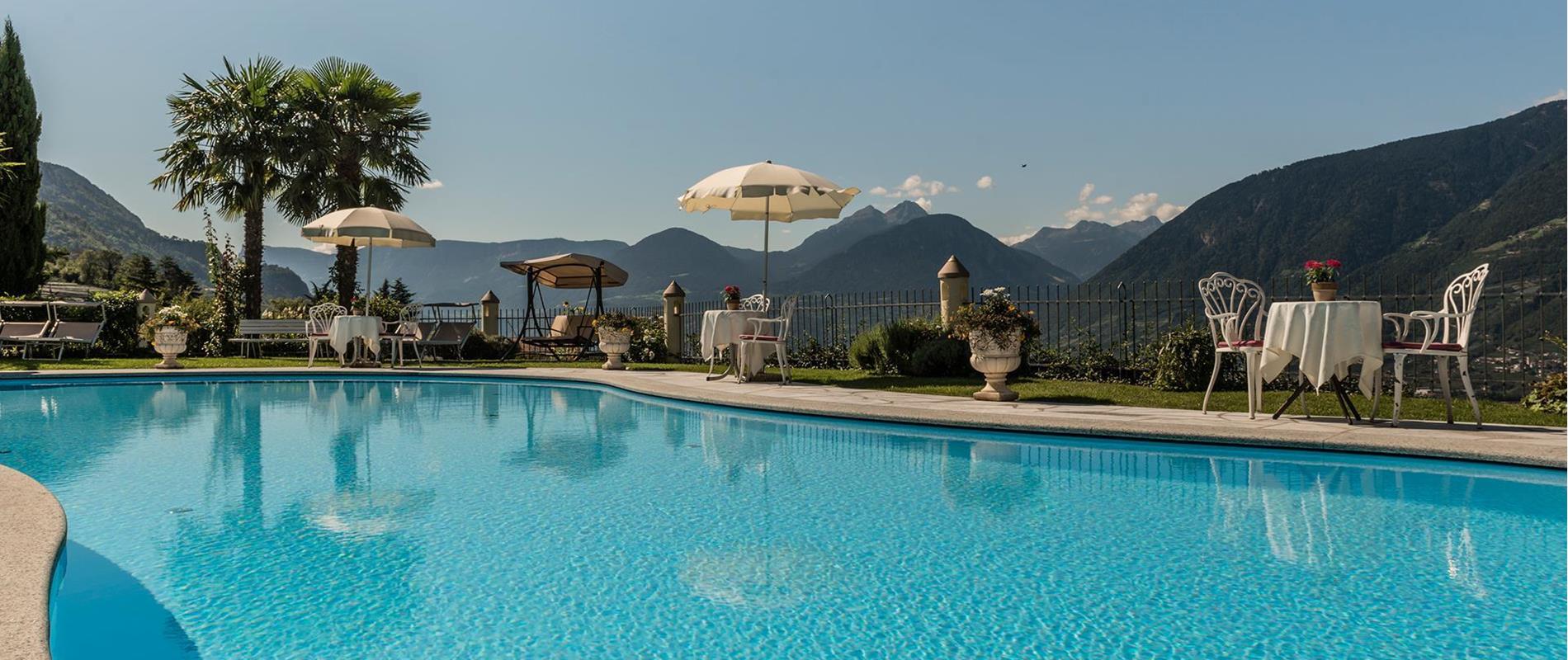 Hotels in Scena