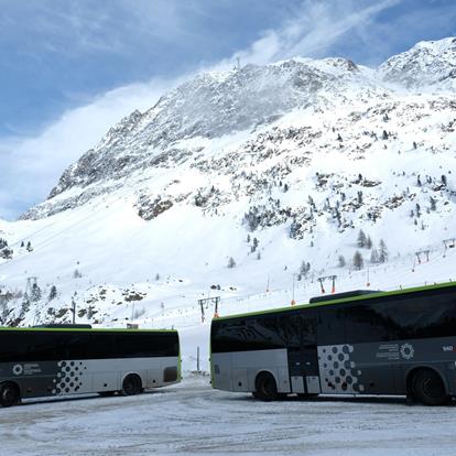 Ski Bus in Schnalstal Valley