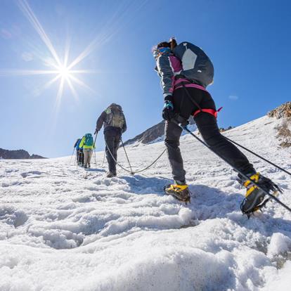 Wander-, Berg- und Skiführer im Schnalstal
