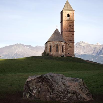 La chiesa di Santa Caterina ad Avelengo