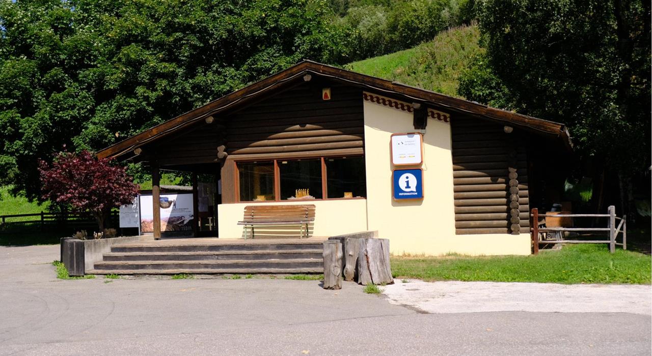 Contact and Opening Hours