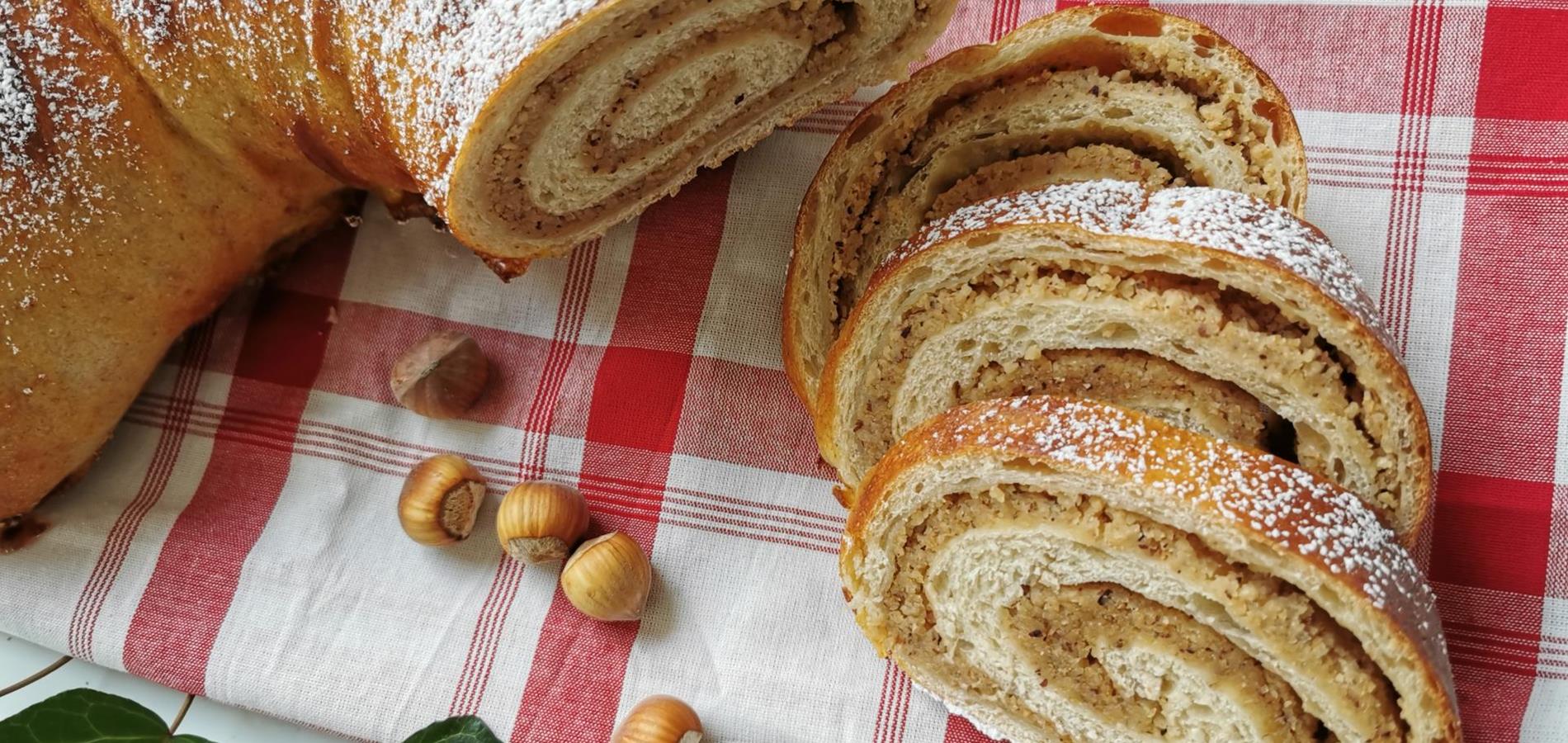 Hazelnut Strudel (Nut roll)