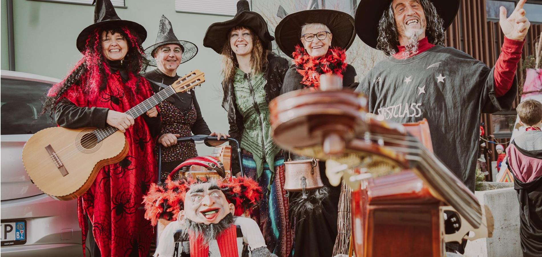 Brusa la Vecia: le usanze del carnevale in Alto Adige