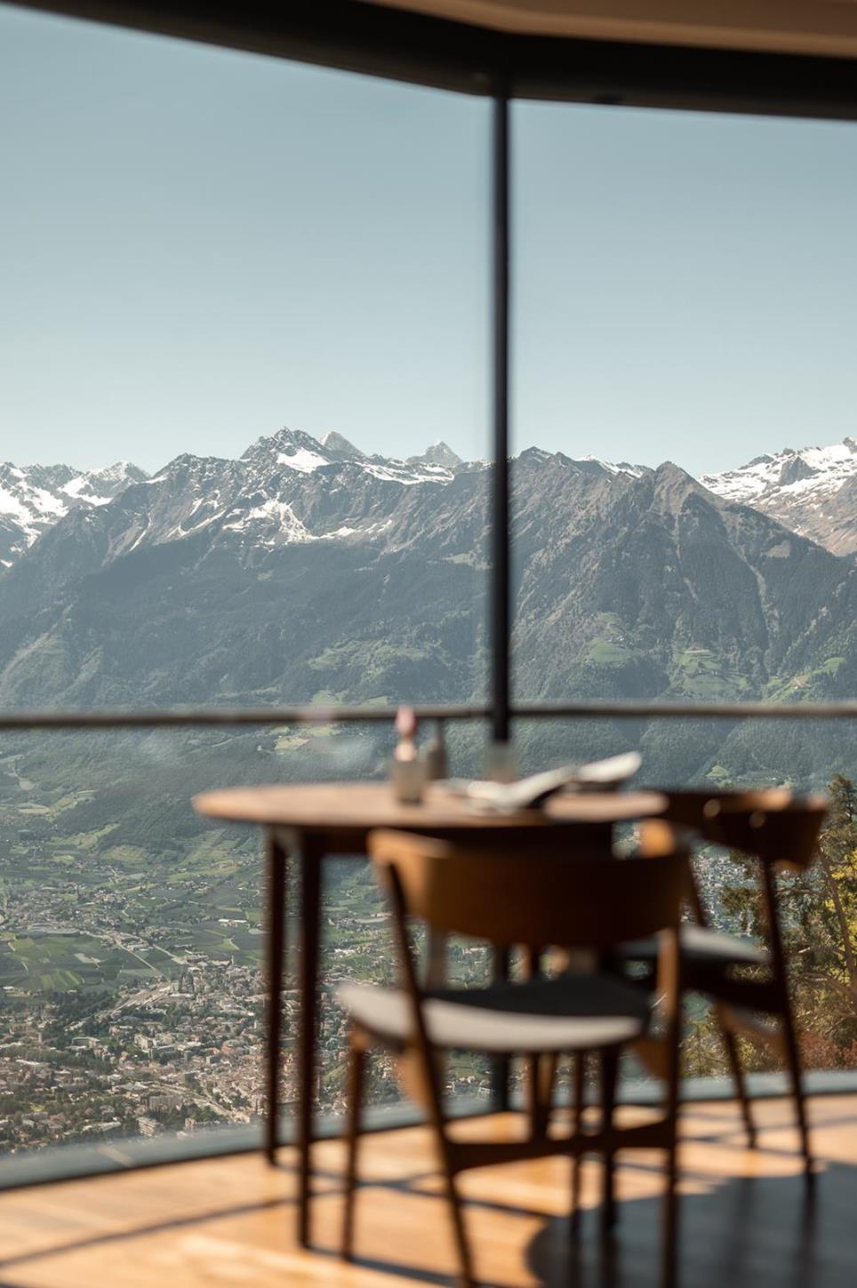 panorama-restaurant-miramonti-photography-by-patrick-schwienbacher