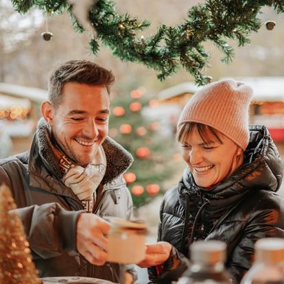 Weihnachtsmarkt Lana - Sterntaler über dem Kapuzinergarten