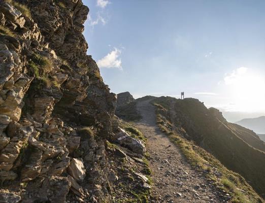 Höhenweg im Nationalpark Stilfser Joch mit Panoramaaussicht