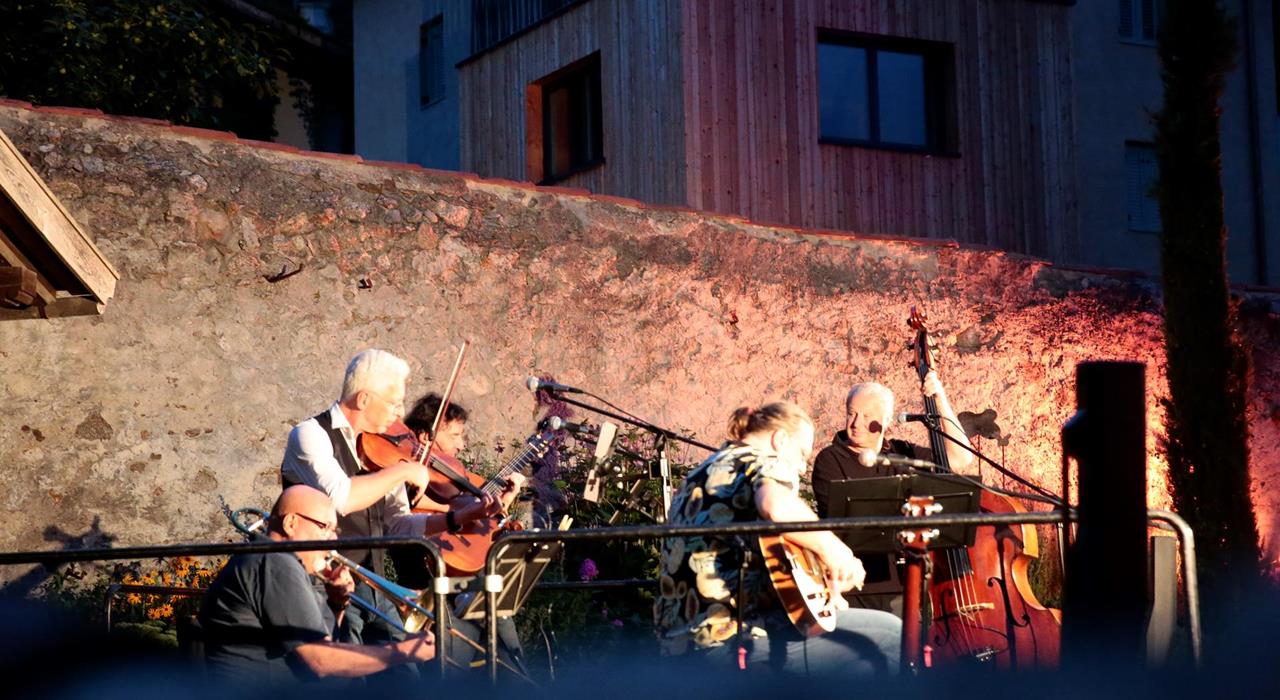 konzert-aluna-vorgruppe-die-lausbuam-ansitz-gaudententurm-tourismusverein-partschins-karin-thaler-172