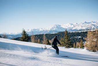 Snowshoe & winter hiking - Cross-Country skiing - Skitours and Tobogganing