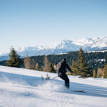Active winter vacation with snowshoeing & winter hiking in Meran 2000, Hafling & Vöran