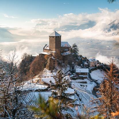 Winterwandern in Dorf Tirol