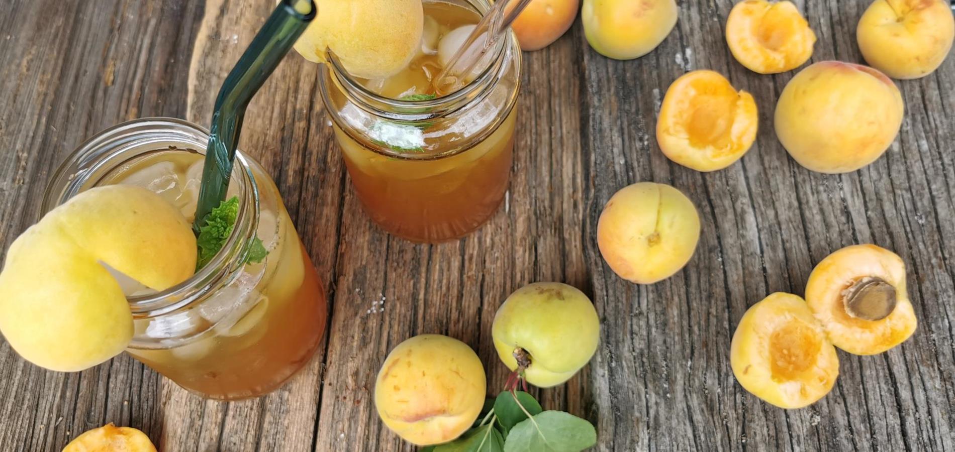 Ice tea from Val Venosta Apricots (Vinschger Marillen)