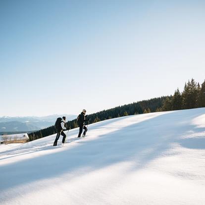 Active winter vacation with snowshoeing & winter hiking in Meran 2000, Hafling & Vöran
