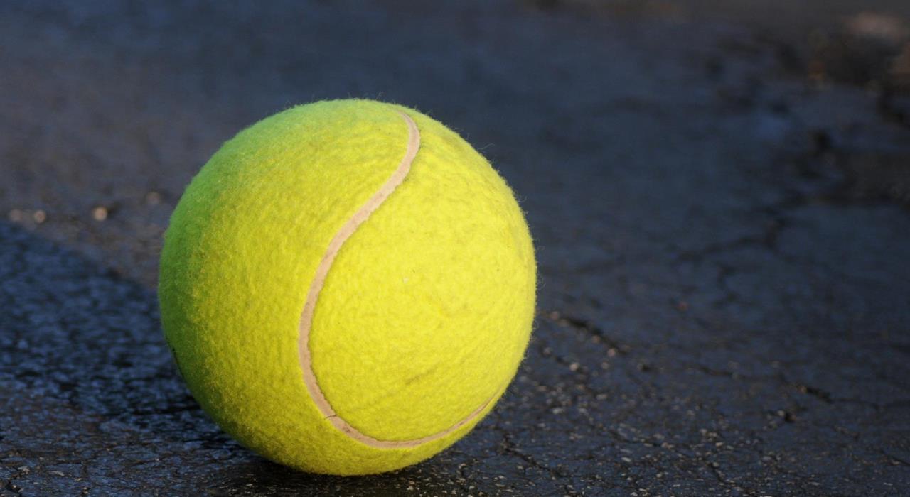 Sport-Tennis-ben-hershey-unsplash