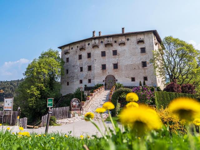 Sehenswürdigkeiten_Burg_Katzenzungen_Frühling_Tisens-Prissian_RG