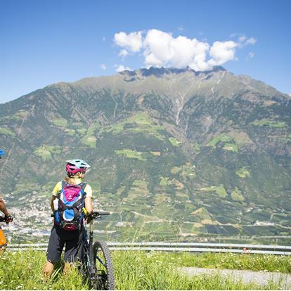 Mountainbiker in Naturns können wundervolle Aussichten genießen
