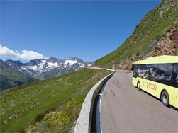 Mountain bus Ulfas return