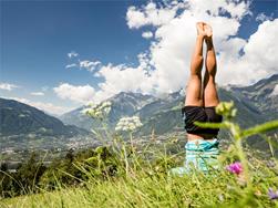 Yoga unter freiem Himmel im Lido Schenna
