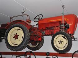 Visita guidata gratuita del museo dei trattori