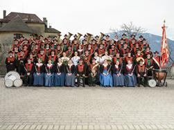 Concert by the band of Schenna at the Raiffeisen square Schenna