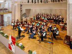 Palmsonntag: Konzert der Musikkapelle Sinich/Freiberg auf dem Raiffeisenplatz