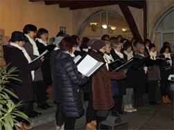 Christmas spirit with the Madlain Choir