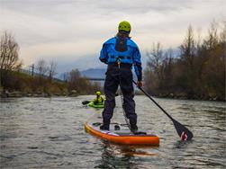 Packraft nelle acque bianche dell' Adige
